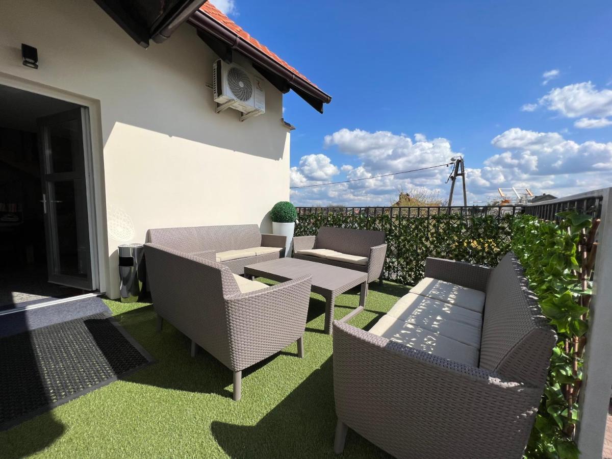 Comfort Zone Ostroda Villa Apartment Duplex Exterior photo